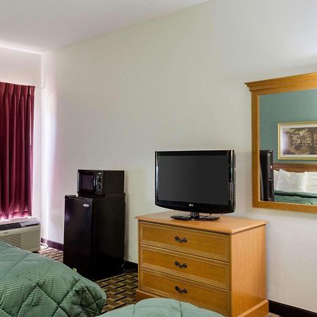 Quality Inn Magee Extérieur photo